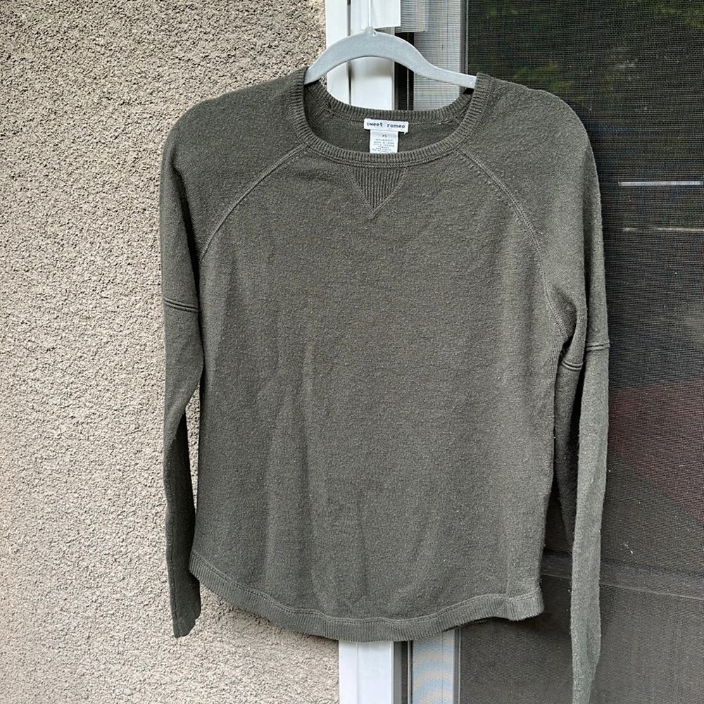 Sweet Romeo green sweater XS